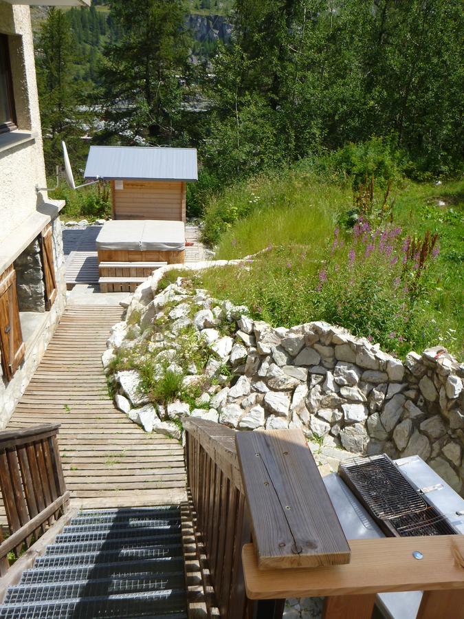 Chalet Les Melezes Bed and Breakfast Tignes Exterior foto